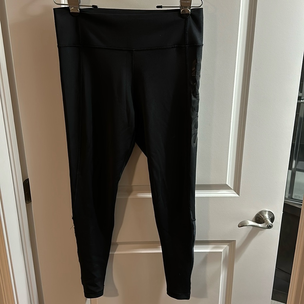Adidas athletic leggings